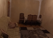 Satılır 3 otaqlı 70 m2 köhnə tikili Hövsan