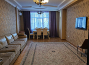 Satılır 4 otaqlı 200 m2 yeni tikili 4 mkr