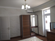 İcarəyə verilir 3 otaqlı 120 m2 yeni tikili AMAY