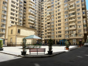 Satılır 2 otaqlı 100 m2 yeni tikili 8 Noyabr m.