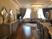 Satılır 3 otaqlı 130 m2 yeni tikili Gənclik m.