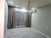 Satılır 5 otaqlı 123 m2 köhnə tikili Əhmədli m.