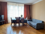 Satılır 2 otaqlı 84 m2 yeni tikili Gənclik m.