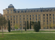 Satılır 5 otaqlı 240 m2 yeni tikili Səbail r.