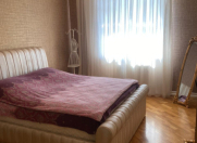 İcarəyə verilir 3 otaqlı 135 m2 yeni tikili 8 Noyabr m.