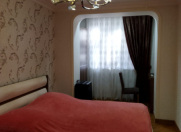 İcarəyə verilir 3 otaqlı 80 m2 köhnə tikili 28 May m.