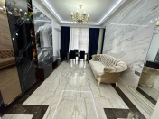 İcarəyə verilir 3 otaqlı 106 m2 yeni tikili 8 Noyabr m.