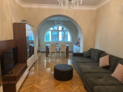 İcarəyə verilir 3 otaqlı 100 m2 köhnə tikili Gənclik m.