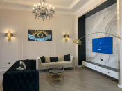 İcarəyə verilir 3 otaqlı 140 m2 köhnə tikili Sahil m.