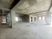 Satılır 1 otaqlı 560 m2 obyekt Nəsimi r.