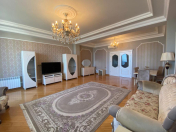 İcarəyə verilir 5 otaqlı 400 m2 yeni tikili İçəri Şəhər m.