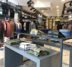 Satılır 2 otaqlı 220 m2 obyekt İnşaatçılar m.