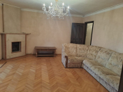 İcarəyə verilir 3 otaqlı 75 m2 köhnə tikili Gənclik m.