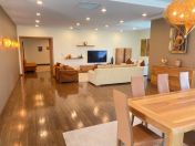 İcarəyə verilir 5 otaqlı 250 m2 yeni tikili İçəri Şəhər m.