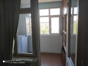 İcarəyə verilir 3 otaqlı 62 m2 köhnə tikili Yeni Yasamal