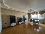 Satılır 3 otaqlı 135 m2 yeni tikili Zərifə Əliyeva adına park