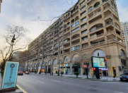 İcarəyə verilir 4 otaqlı 110 m2 köhnə tikili 28 May m.