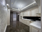 Satılır 4 otaqlı 175 m2 yeni tikili Nəsimi r.