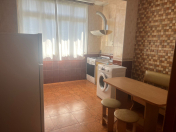 İcarəyə verilir 2 otaqlı 40 m2 köhnə tikili Nəsimi m.