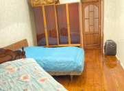 İcarəyə verilir 3 otaqlı 90 m2 həyət evi Nizami m.