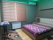 İcarəyə verilir 2 otaqlı 95 m2 köhnə tikili Səbail r.