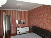 İcarəyə verilir 2 otaqlı 60 m2 köhnə tikili Azadlıq prospekti m.