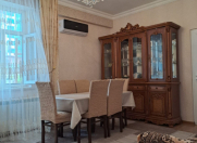 İcarəyə verilir 2 otaqlı 65 m2 köhnə tikili İnşaatçılar m.