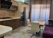 İcarəyə verilir 3 otaqlı 167 m2 yeni tikili Gənclik m.