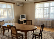 İcarəyə verilir 3 otaqlı 128 m2 yeni tikili 5 mkr