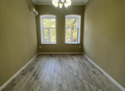 İcarəyə verilir 4 otaqlı 110 m2 ofis Nizami m.