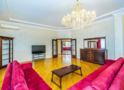 İcarəyə verilir 5 otaqlı 360 m2 yeni tikili 28 May m.