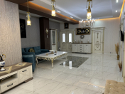 Satılır 5 otaqlı 226 m2 yeni tikili Şah İsmayıl Xətai m.