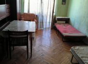 İcarəyə verilir 3 otaqlı 20 m2 köhnə tikili İnşaatçılar m.