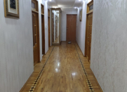 İcarəyə verilir 4 otaqlı 150 m2 köhnə tikili Nizami m.