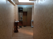 İcarəyə verilir 3 otaqlı 90 m2 köhnə tikili Azadlıq meydanı