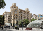 İcarəyə verilir 3 otaqlı 80 m2 köhnə tikili Fəvvarələr meydanı