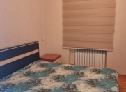 İcarəyə verilir 2 otaqlı 64 m2 köhnə tikili Elmlər Akademiyası m.