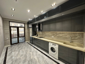 Satılır 2 otaqlı 80 m2 yeni tikili 8 Noyabr m.