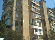 Satılır 2 otaqlı 65 m2 köhnə tikili Sərhədçi İdman kompleksi