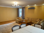 İcarəyə verilir 3 otaqlı 126 m2 yeni tikili Yasamal r.