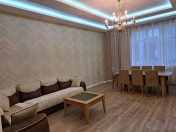 İcarəyə verilir 3 otaqlı 140 m2 yeni tikili Caspian Plaza