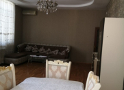 İcarəyə verilir 3 otaqlı 124 m2 yeni tikili 28 May m.