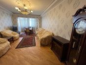 İcarəyə verilir 4 otaqlı 110 m2 köhnə tikili Nizami m.