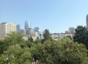 İcarəyə verilir 3 otaqlı 85 m2 köhnə tikili 28 May m.