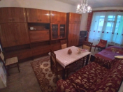 İcarəyə verilir 3 otaqlı 62 m2 köhnə tikili Şah İsmayıl Xətai m.