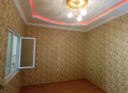 Satılır 1 otaqlı 25 m2 həyət evi İnşaatçılar m.