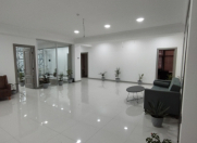 İcarəyə verilir 1 otaqlı 30 m2 ofis Gənclik m.