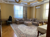 İcarəyə verilir 3 otaqlı 130 m2 yeni tikili 7 mkr