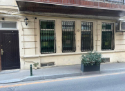İcarəyə verilir 1 otaqlı 62 m2 obyekt Mərkəzi Univermaq