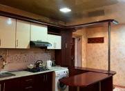 İcarəyə verilir 3 otaqlı 110 m2 köhnə tikili Qara Qarayev m.